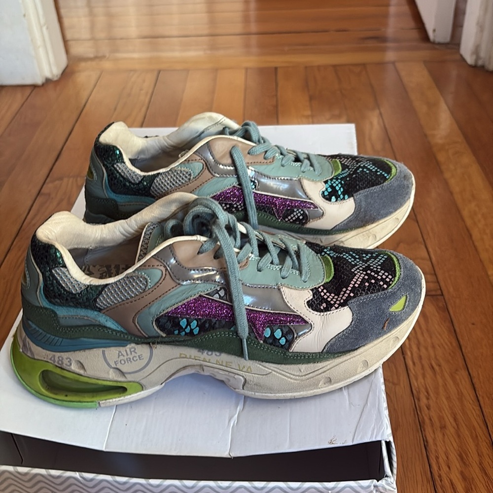 Premiata women’s lifestyle sneakers amazing colorway! These are  EU 40 run small